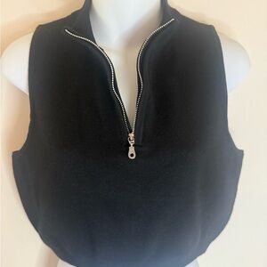 Wild Fable Quarter Black Zip-Up Cropped Sweater Vest Tank Top